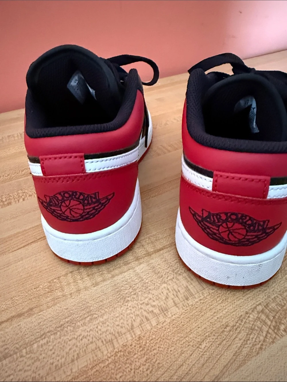Nike youth low